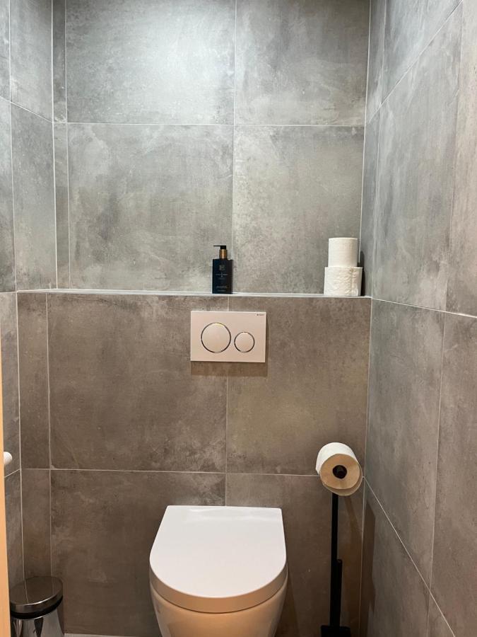 A&a Living - Best Location In !!! Apartament *