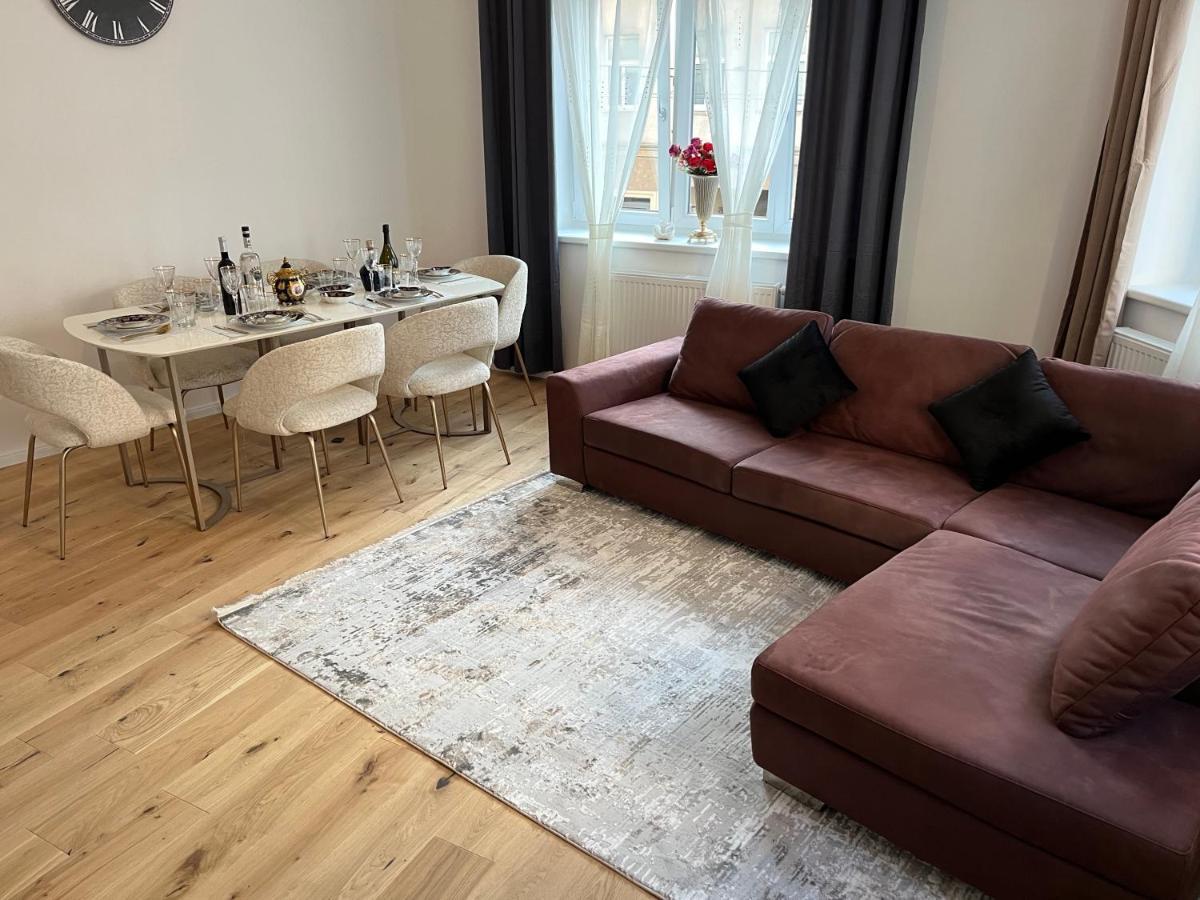 A&a Living - Best Location In !!! Apartament *