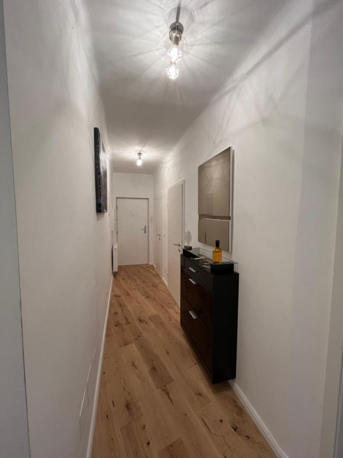 A&a Living - Best Location In !!! * Viena